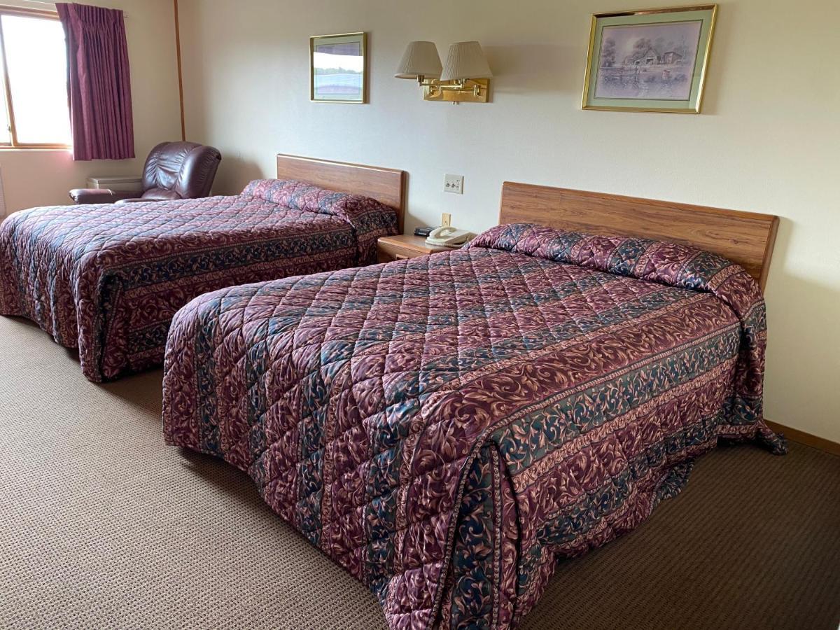 Amerivu Inn Prentice Екстер'єр фото